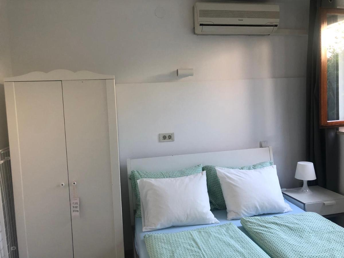 Guest House Marta Rovinj Bagian luar foto